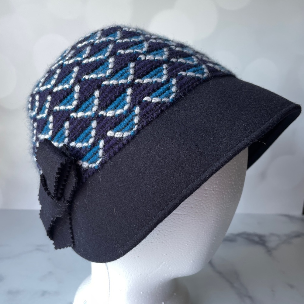 Vintage-inspired Woven Cloche Bucket Hat